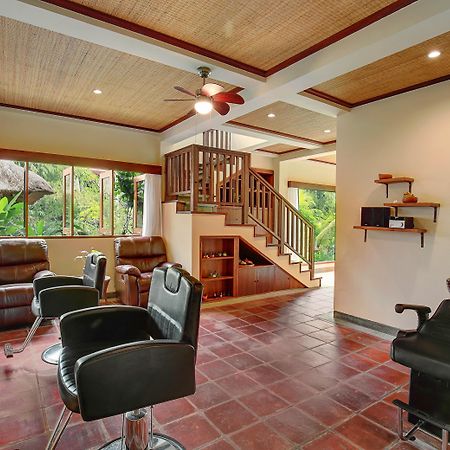 Ubud Nyuh Bali Resort & Spa Dış mekan fotoğraf A salon in Thailand