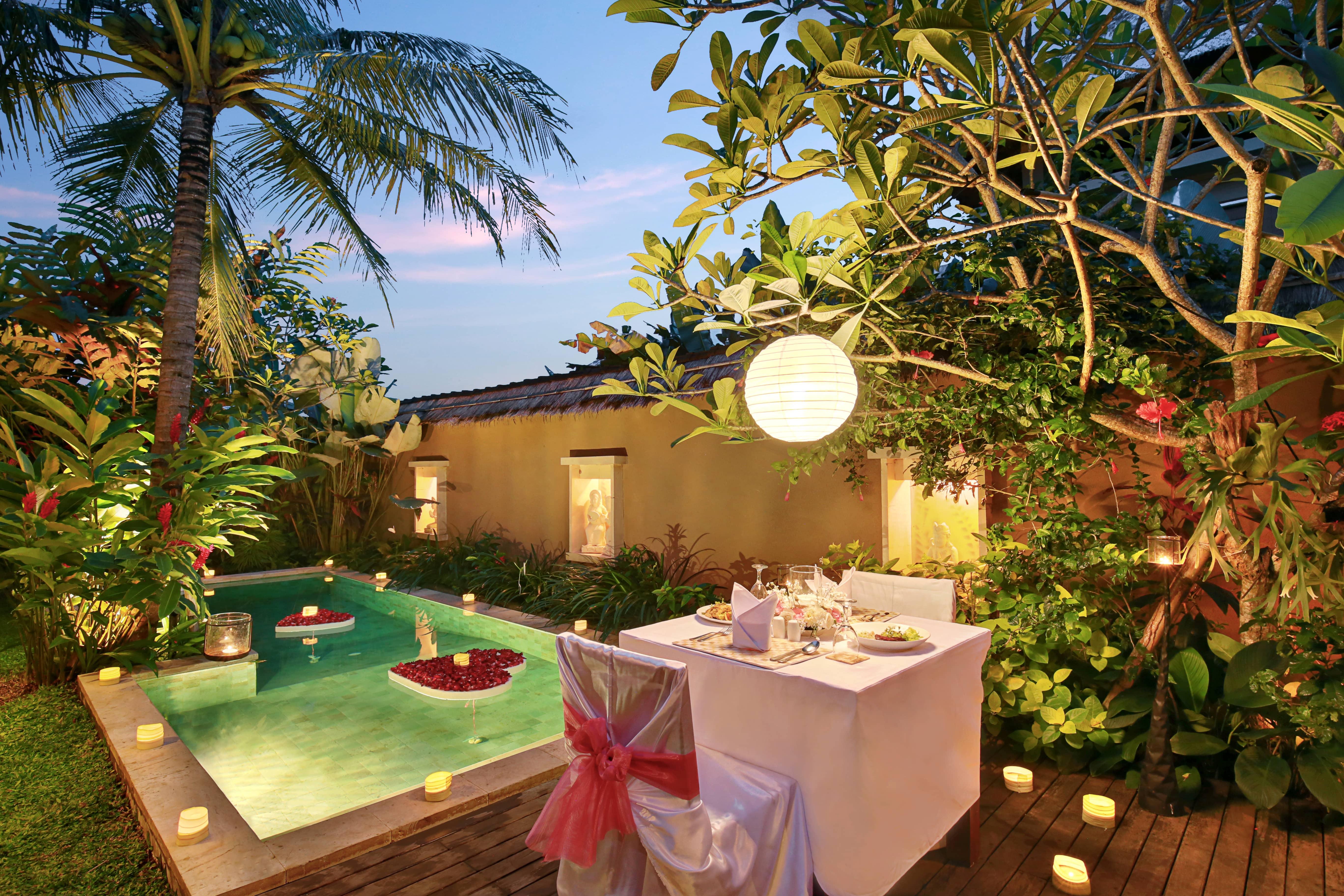 Ubud Nyuh Bali Resort & Spa Dış mekan fotoğraf A private pool at the resort